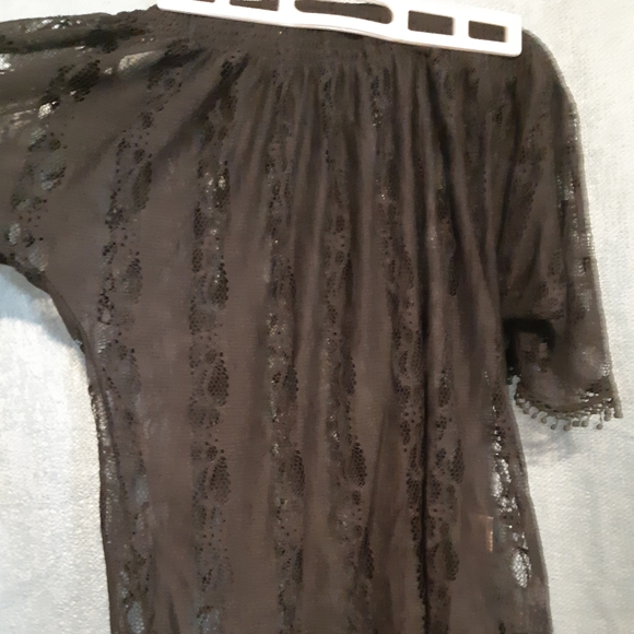 Off the shoulder top - Picture 3 of 3